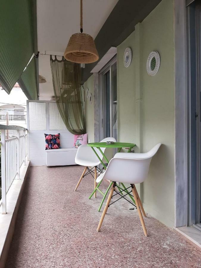 Gala Apartment Nea Poteidaia Exterior photo